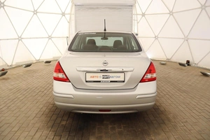 Седан Nissan Tiida 2012 года, 789000 рублей, Курск