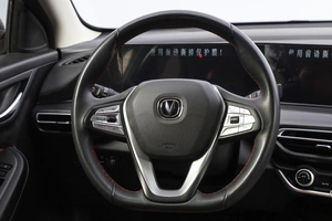 Седан Changan Eado Plus 2023 года, 1889000 рублей, Новосибирск