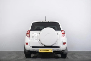 Внедорожник Toyota RAV4 2010 года, 1149000 рублей, Томск