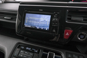 Минивэн Honda Stepwgn Spada 2015 года, 2049000 рублей, Красноярск