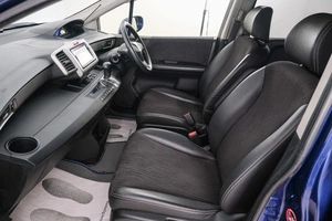 Минивэн Honda Freed 2015 года, 1299000 рублей, Красноярск