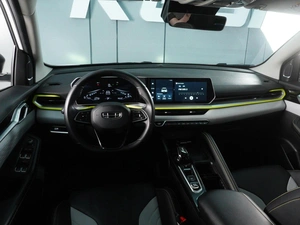 Внедорожник Geely Coolray 2023 года, 1999000 рублей, Красный Пахарь