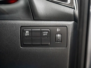 Седан Mazda Axela 2014 года, 1230000 рублей, Красноярск