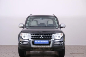 Внедорожник Mitsubishi Pajero 2017 года, 3349000 рублей, Омск
