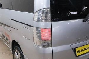 Минивэн Toyota Voxy 2006 года, 889000 рублей, Новокузнецк