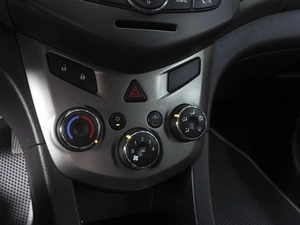 Седан Chevrolet Aveo 2012 года, 675000 рублей, Ростов-на-Дону