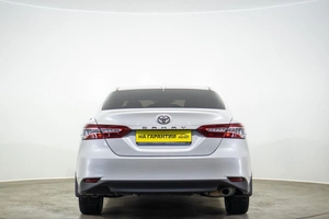 Седан Toyota Camry 2021 года, 3599000 рублей, Оренбург