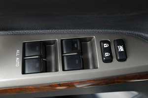 Внедорожник Toyota Land Cruiser 2010 года, 3099000 рублей, Тюмень
