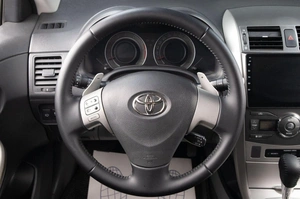 Седан Toyota Corolla 2008 года, 859000 рублей, Оренбург