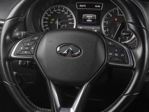 Хетчбэк Infiniti Q30 2017 года, 3099000 рублей, Тюмень