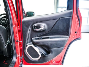 Внедорожник Jeep Renegade 2015 года, 990000 рублей, Красноярск