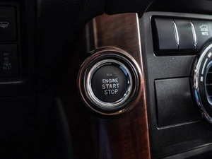 Внедорожник Toyota Land Cruiser Prado 2015 года, 4140000 рублей, Волгоград