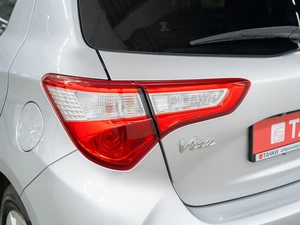 Хетчбэк Toyota Vitz 2018 года, 980000 рублей, Красноярск