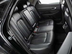 Седан Hyundai Sonata 2021 года, 2400000 рублей, Тюмень