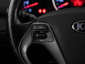 Седан Kia Rio 2015 года, 1299999 рублей, Москва