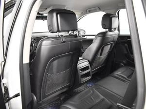 Внедорожник Volkswagen Touareg 2012 года, 2499900 рублей, Казань