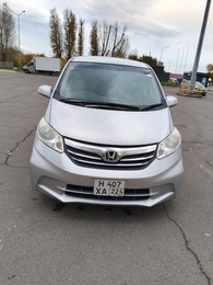Минивэн Honda Freed 2012 года, 1100000 рублей, Красноярск