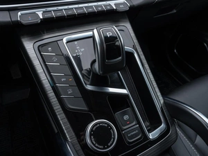 Внедорожник Geely Atlas Pro 2022 года, 2149000 рублей, Саратов