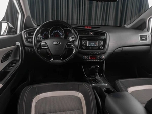 Хетчбэк Kia Ceed 2015 года, 1399000 рублей, Тюмень