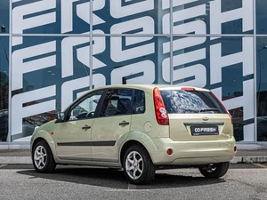 Хетчбэк Ford Fiesta 2007 года, 500000 рублей, Краснодар