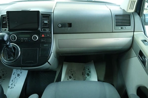 Минивэн Volkswagen Multivan 2004 года, 1599000 рублей, Омск