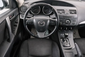 Седан Mazda 3 2013 года, 849000 рублей, Красноярск