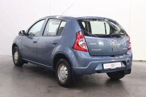 Хэтчбек Renault Sandero 2011 года, 675000 рублей, Железногорск