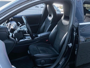 Седан Mercedes-benz CLA-класс 2019 года, 3130000 рублей, Краснодар