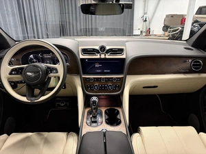 Внедорожник Bentley Bentayga 2023 года, 26990000 рублей, Павловская Слобода