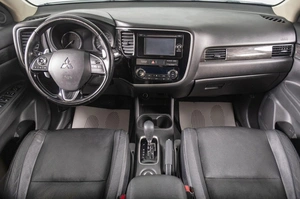 Внедорожник Mitsubishi Outlander 2015 года, 2199000 рублей, Томск
