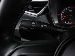 Седан Toyota Corolla 2019 года, 1749000 рублей, Воронеж