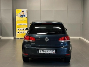 Хетчбэк Volkswagen Golf 2010 года, 797000 рублей, Красноярск