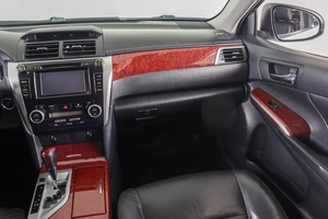 Седан Toyota Camry 2014 года, 1689000 рублей, Пермь