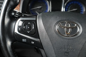 Седан Toyota Camry 2016 года, 2099000 рублей, Тюмень