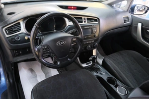 Хетчбэк Kia Ceed 2013 года, 1299000 рублей, Омск