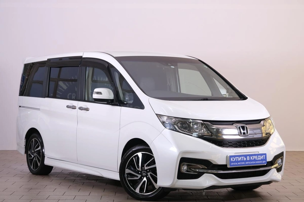 Минивэн Honda Stepwgn Spada 2015 года, 2299000 рублей, Омск
