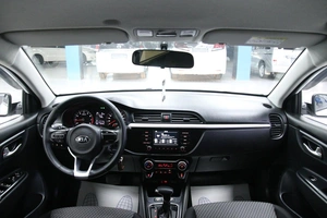 Седан Kia Rio 2018 года, 1363000 рублей, Солонцы