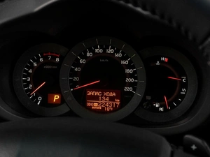Внедорожник Toyota RAV4 2011 года, 1399000 рублей, Тюмень