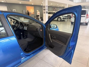 Хэтчбек Renault Sandero 2021 года, 1330000 рублей, Орёл