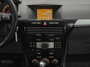 Универсал Opel Astra 2014 года, 695000 рублей, Красноярск