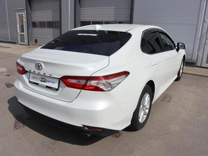 Седан Toyota Camry 2018 года, 2900000 рублей, Железногорск