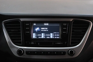 Седан Hyundai Solaris 2017 года, 1099000 рублей, Омск