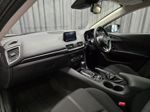 Седан Mazda Axela 2018 года, 1399000 рублей, Красноярск