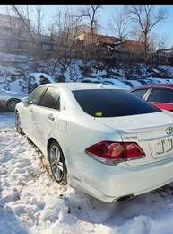Седан Toyota Crown 2011 года, 2100000 рублей, Красноярск