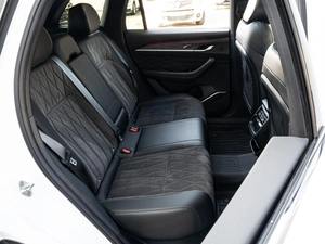 Внедорожник Geely Monjaro 2025 года, 4040000 рублей, Краснодар