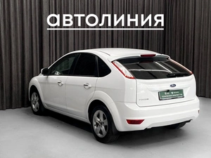 Хетчбэк Ford Focus 2011 года, 700000 рублей, Красноярск