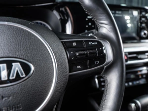 Седан Kia K5 2021 года, 2080000 рублей, Волгоград