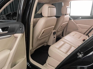 Внедорожник Volkswagen Tiguan 2013 года, 1819000 рублей, Тюмень