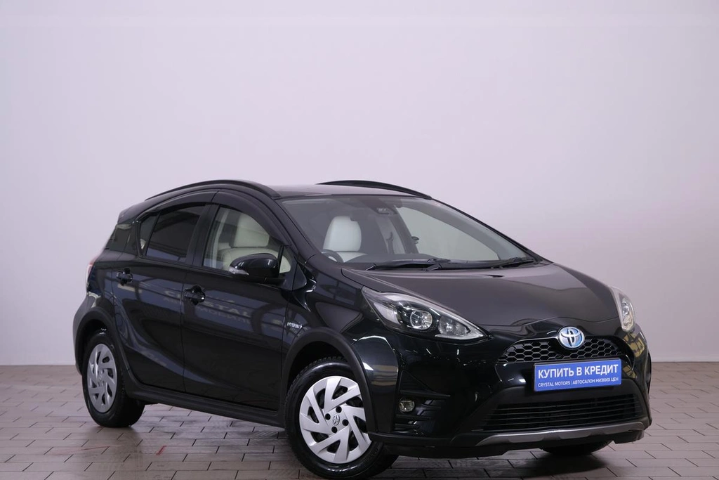 Хетчбэк Toyota Aqua 2018 года, 1459000 рублей, Омск