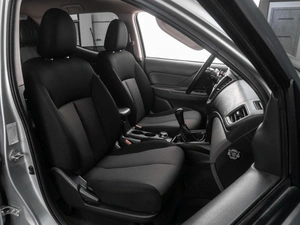 Пикап Mitsubishi L200 2017 года, 1999000 рублей, Тюмень